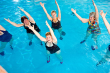 Vida sana-Bienestar-Deporte y salud-Ejercicio en el agua