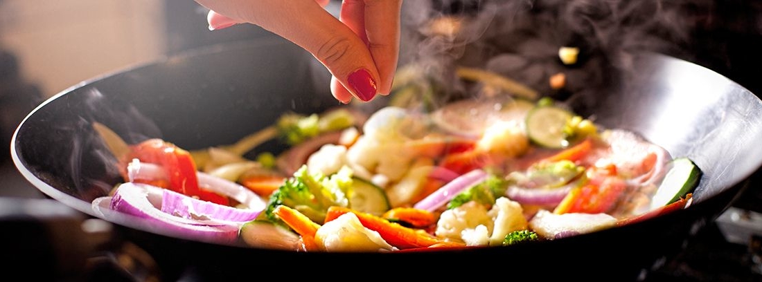 Cocinar Con Wok Que Es Caracteristicas Y Ventajas Canalsalud