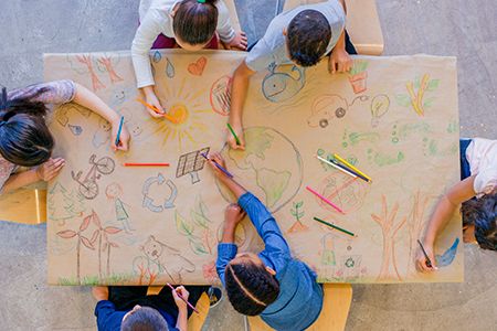 Todo sobre la mesa de luz para niños - Creciendo felices