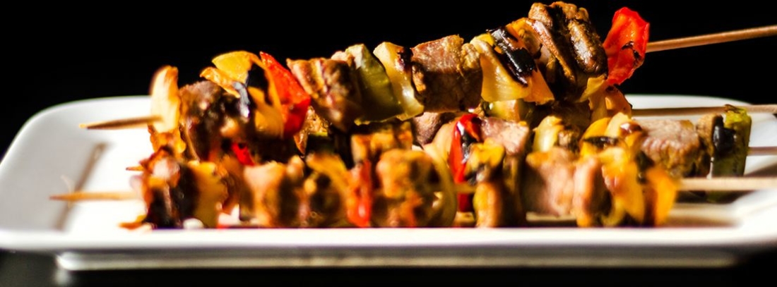 Shashlik , brocheta de carne marinada