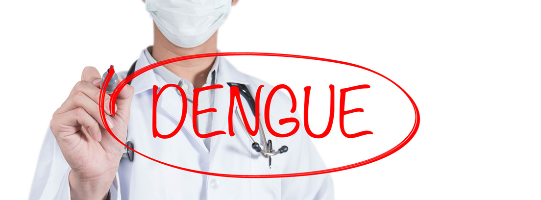 doctor con mascarilla circulando en rojo la palabra dengue