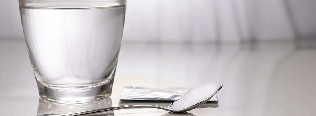 Suero oral para combatir la deshidratación en niños : preparación de suero oral