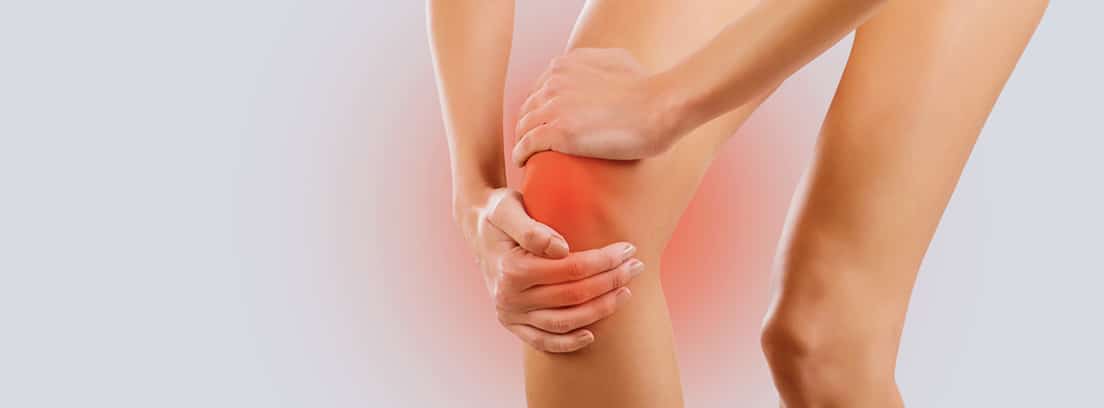 reserva hielo mientras Bursitis de rodilla: síntomas y tratamiento -canalSALUD