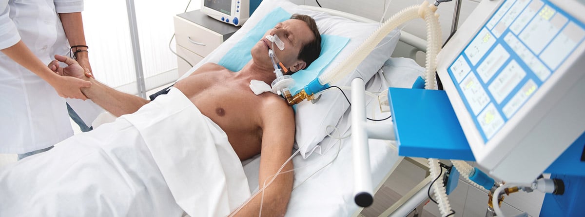 Escala de coma de GLASGOW: hombre en hospital en estado de coma