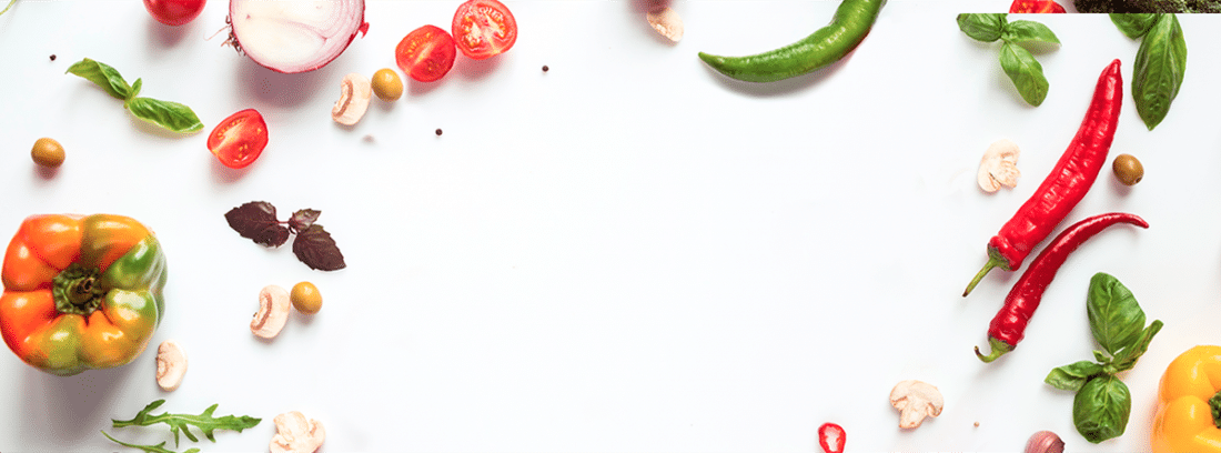 Alimentos sobre un fondo blanco