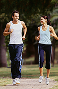 deportistas corriendo deporte y salud beneficios correr